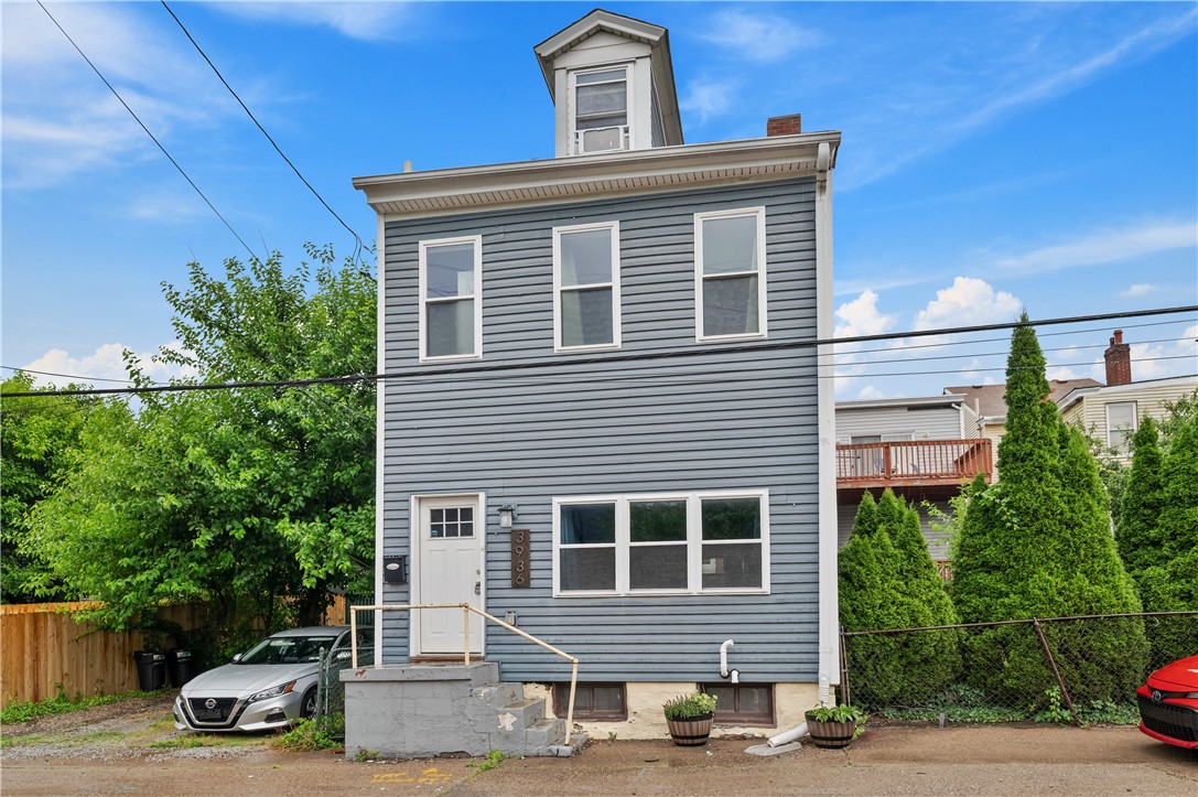 3936 Clement Way — photo 1