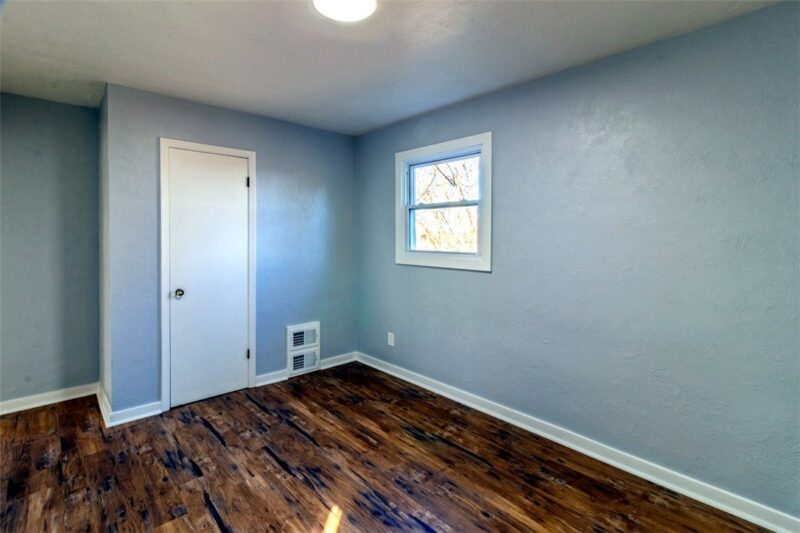 1107 Gary — photo 8