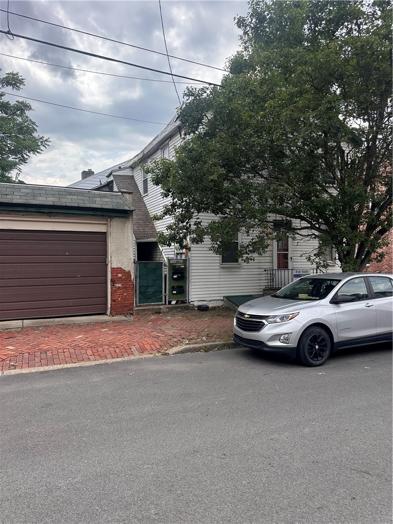 124 S 19th St — photo 2