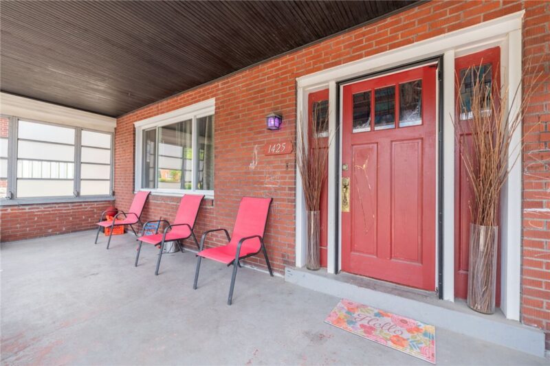 1425 Forsythe St — photo 4