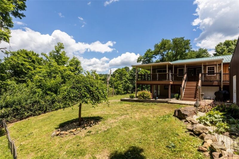 996 N.Bluff Drive — photo 4