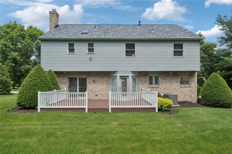 95 William Dr — photo 2