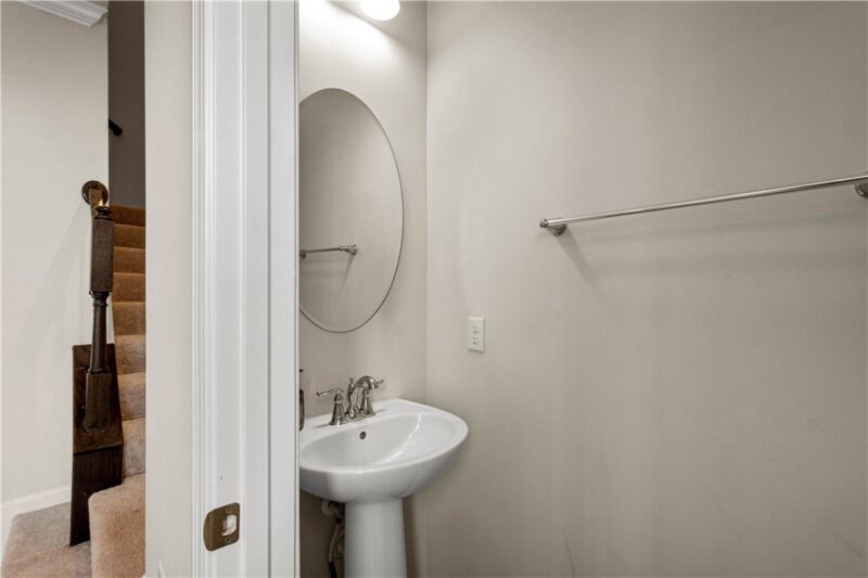 160 COLE DRIVE — photo 8