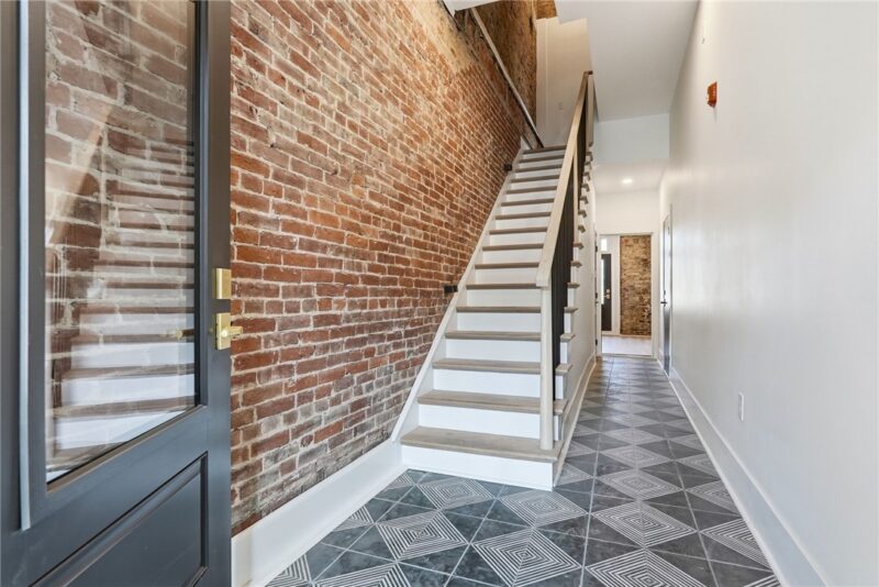 3329 Liberty Ave — photo 8