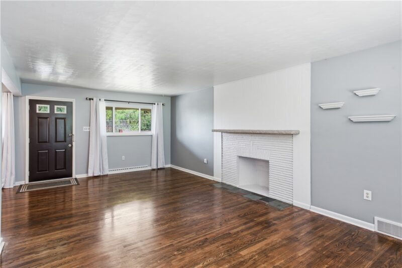 148 Dwellington Drive — photo 8