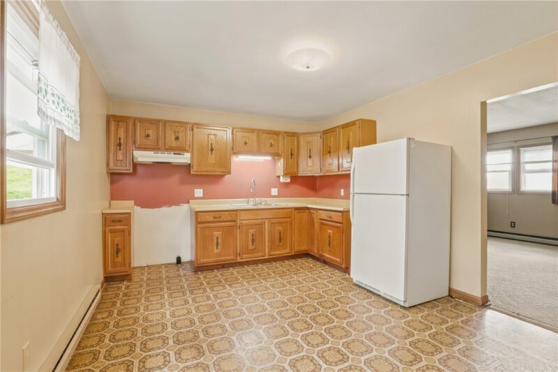 707 Stewart St — photo 7