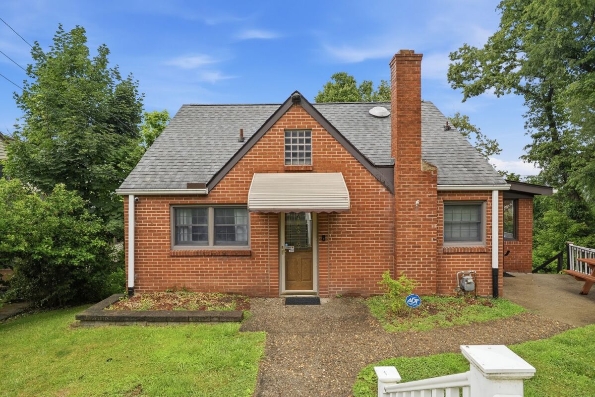 1105 Gary AVENUE — photo 1