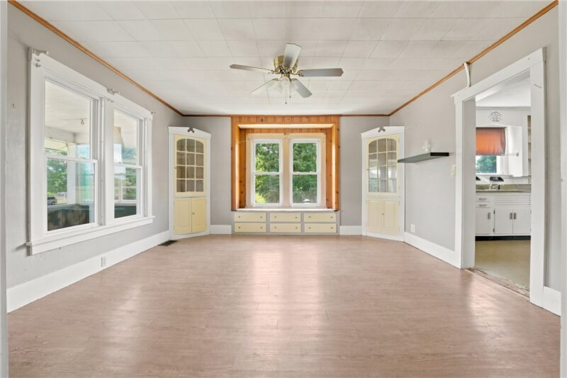 729 Mercer Rd — photo 2