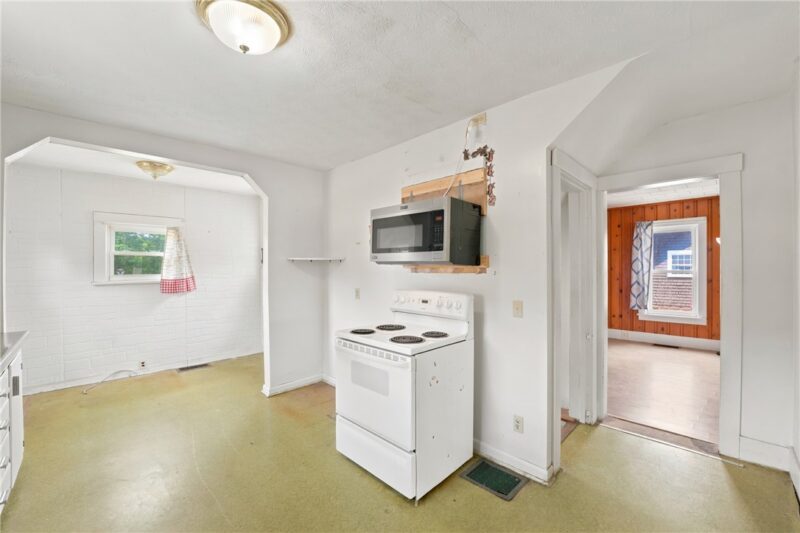729 Mercer Rd — photo 5