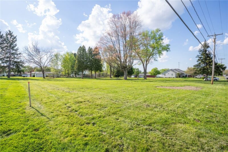 856 Wilhelm Rd — photo 3