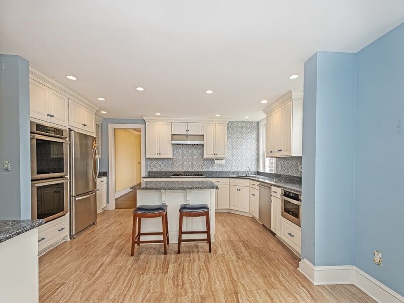 5023 Frew STREET 8A — photo 6