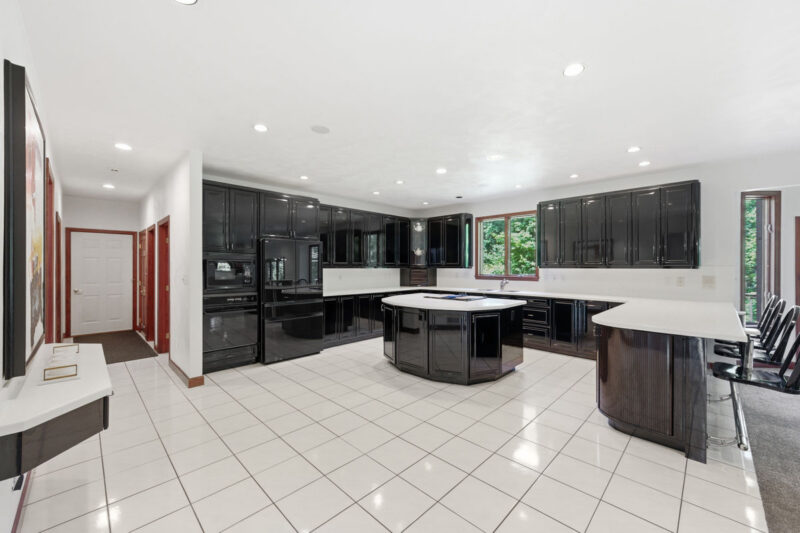 3409 Lashan DRIVE — photo 6