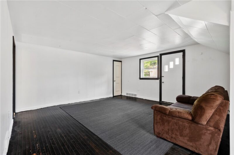 349 Maytide Street — photo 6