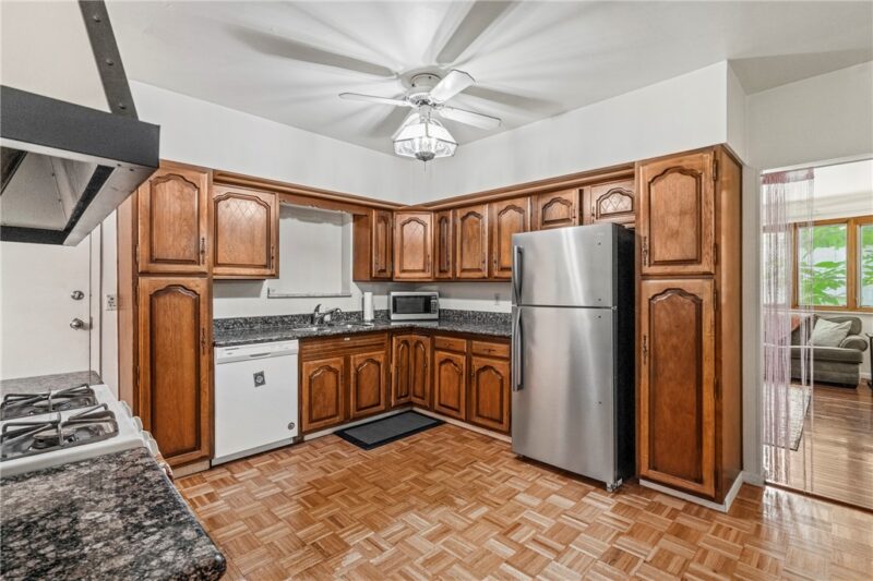 437 S Aiken Ave — photo 5