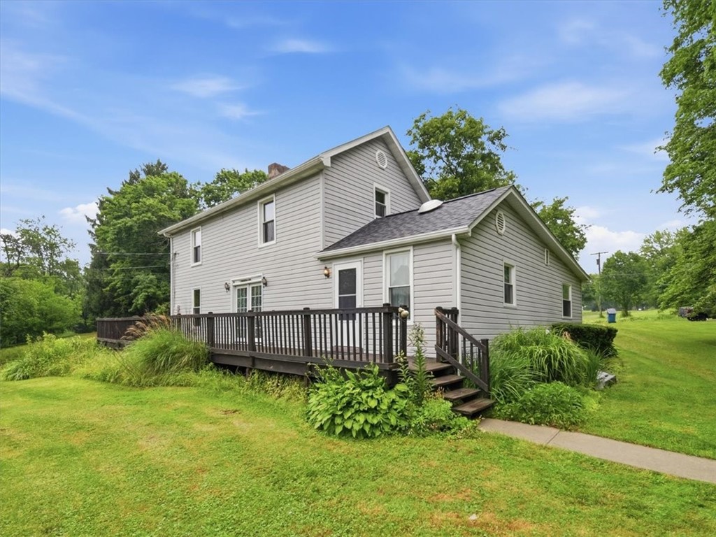 106 Savannah Gardner Rd — photo 1