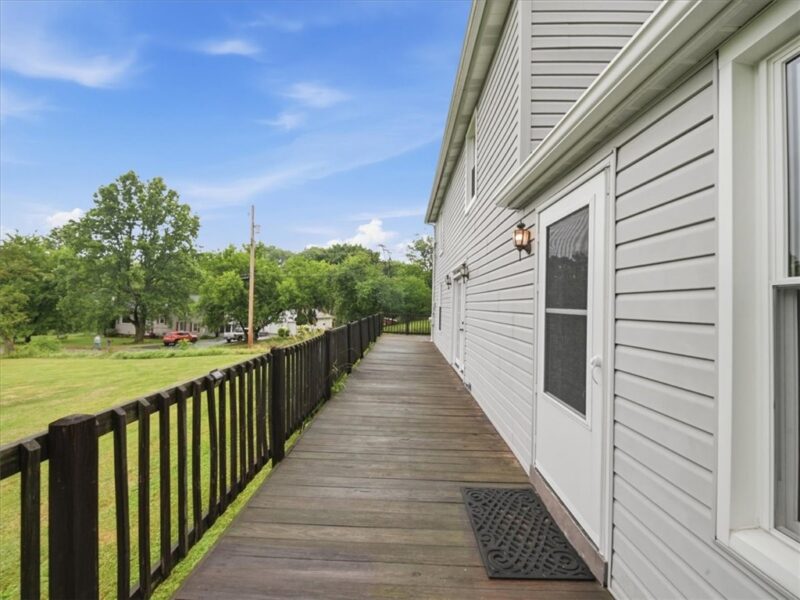 106 Savannah Gardner Rd — photo 3