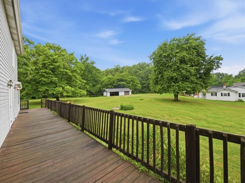 106 Savannah Gardner Rd — photo 4
