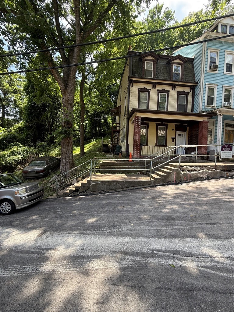 647 Rising Main Ave — photo 1