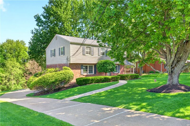 2545 Matterhorn Dr. — photo 2