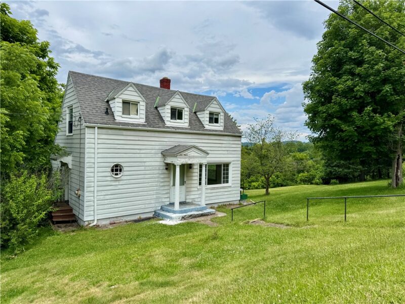421 McGeary Ave — photo 2