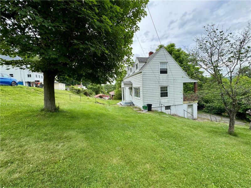 421 McGeary Ave — photo 3