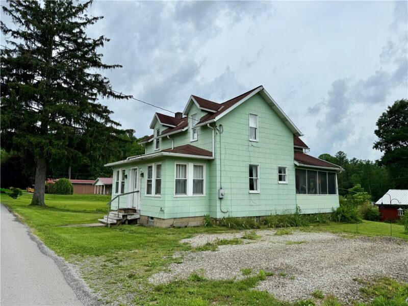 114 Stewarton Road — photo 3