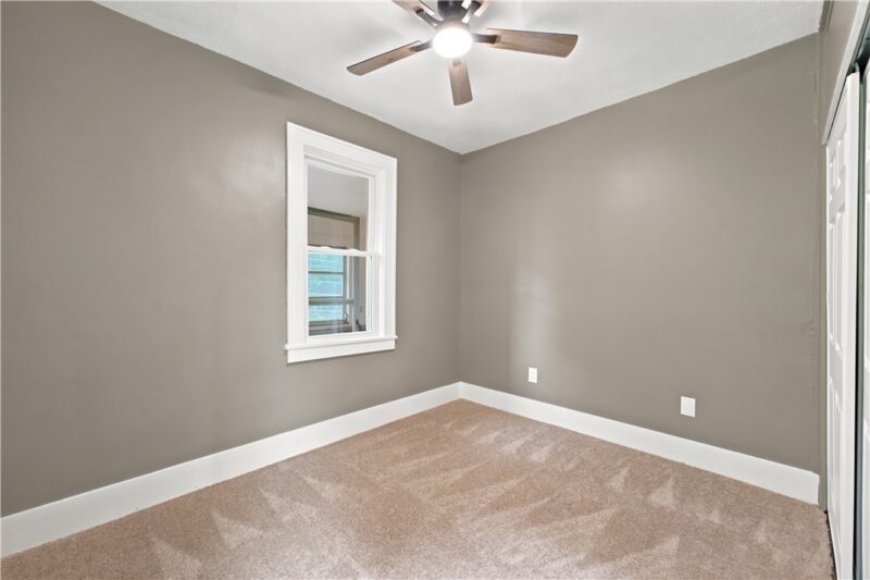 905 Rebecca — photo 8