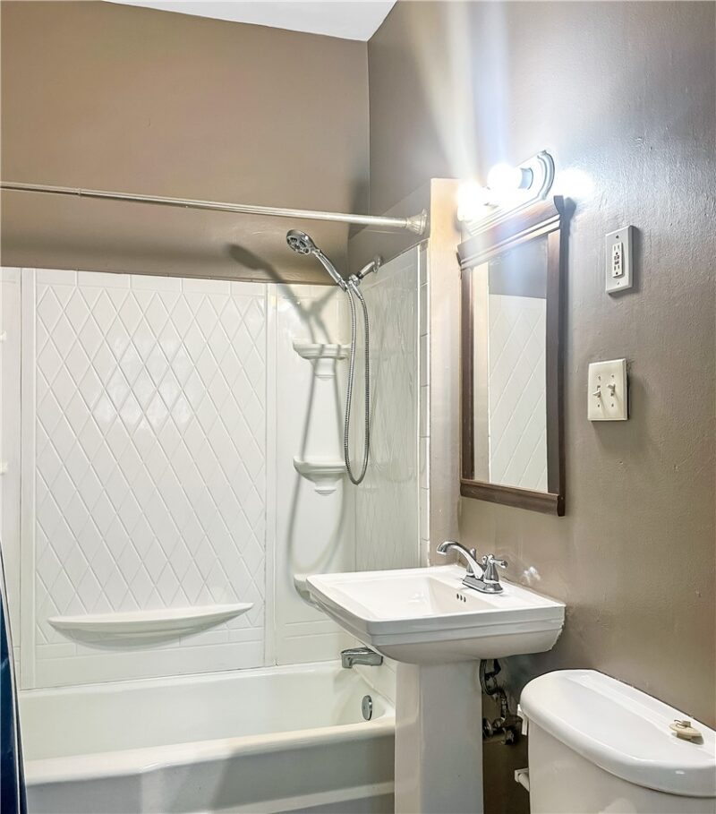 5708 Stanton AVENUE — photo 6