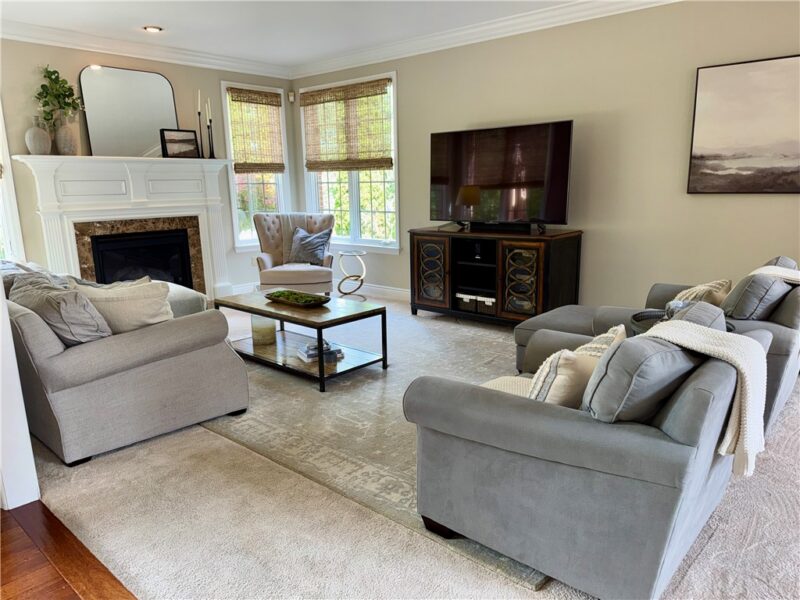 1817 Constitution Blvd — photo 8