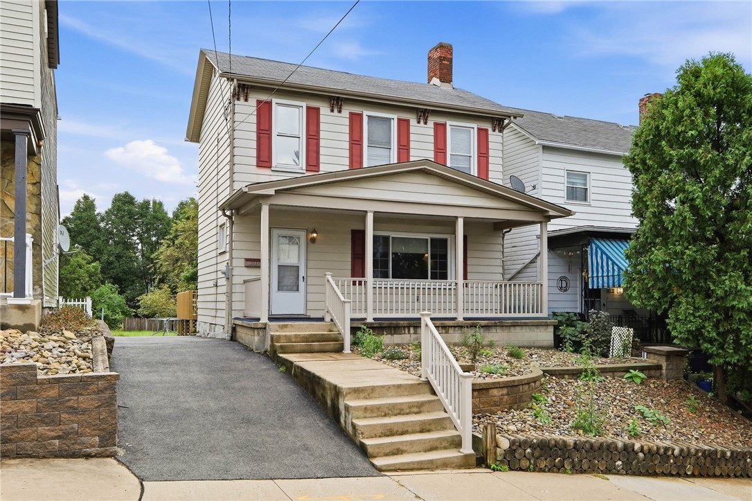 311 Sweetbriar St — photo 1