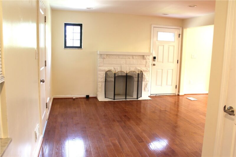 230 Broadway Dr — photo 7