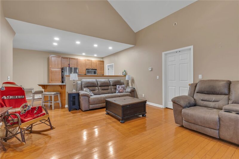 106 Clearwater Drive — photo 7