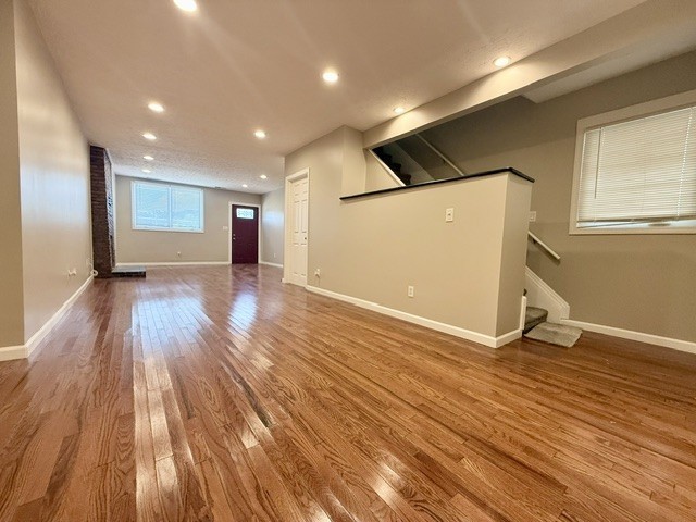 2118 Merriman Way — photo 3