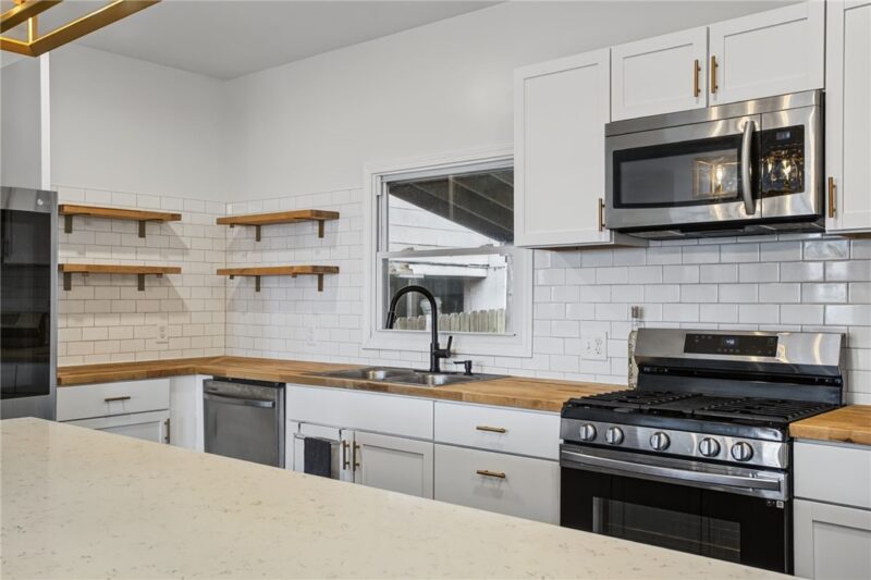 1030 Haslage AVENUE — photo 6