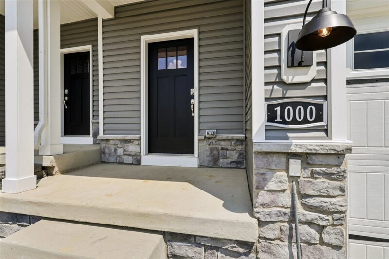 153 Sweetwater Drive — photo 2
