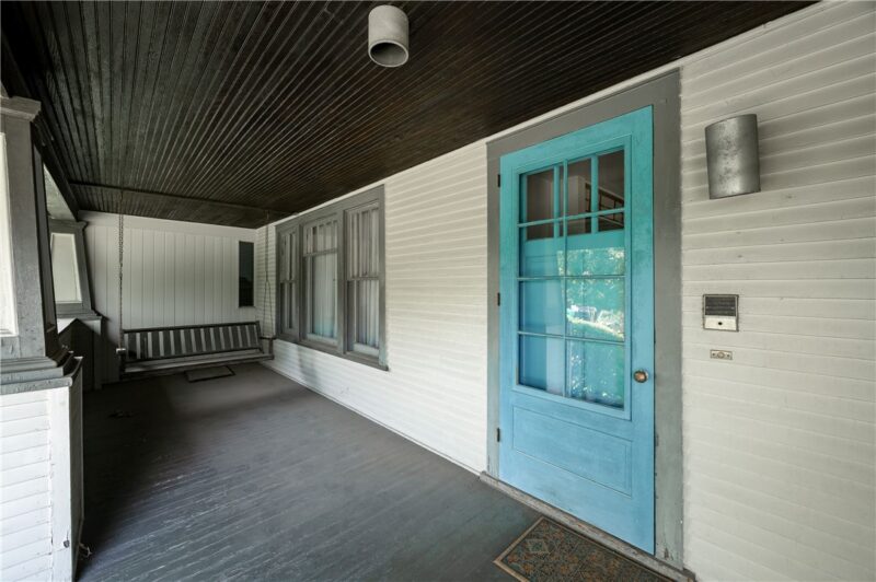 221 Sunset Dr. — photo 7