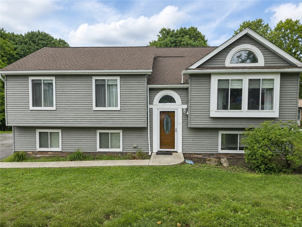 1501 N Randolph Drive — photo 1