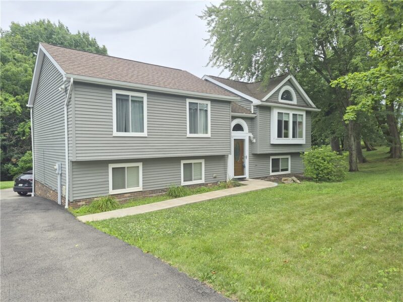 1501 N Randolph Drive — photo 3