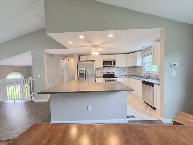 1501 N Randolph Drive — photo 7