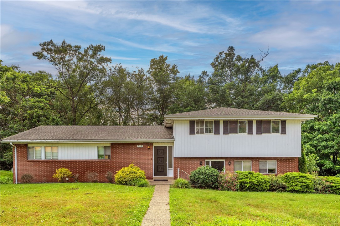 616 Woodburn Lane — photo 1