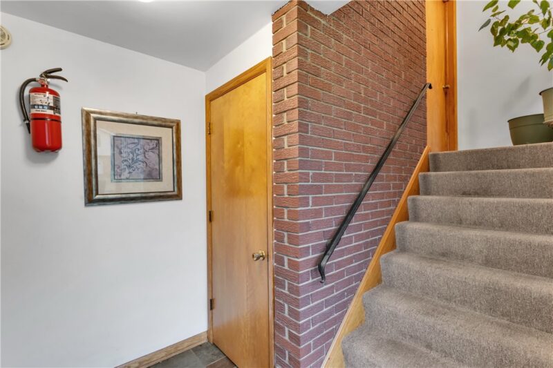 616 Woodburn Lane — photo 6