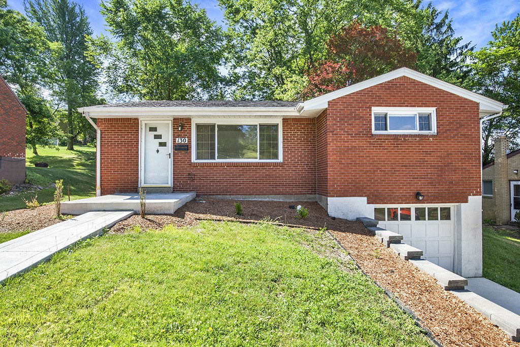 130 College Park Drive — photo 1