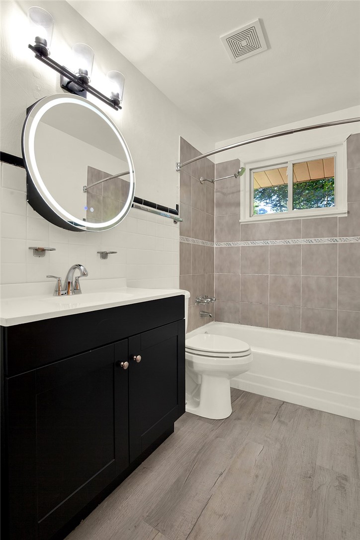 130 College Park Drive — photo 4