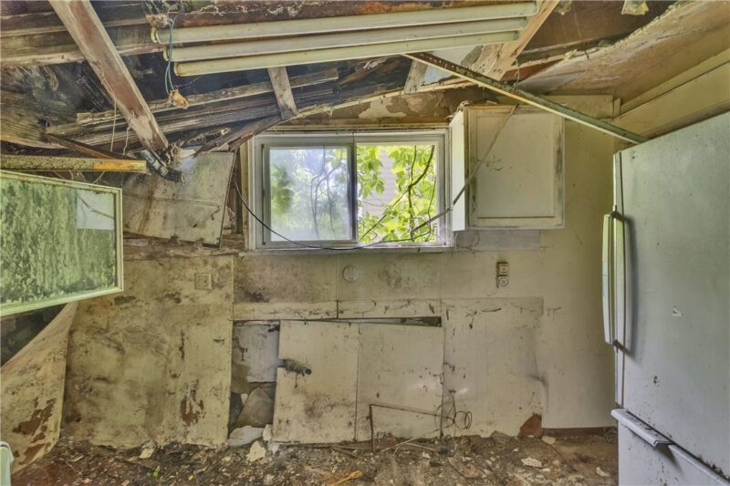 1529 Marie St — photo 5