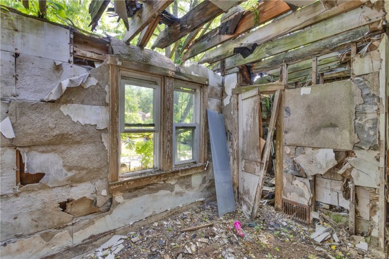 1529 Marie St — photo 6
