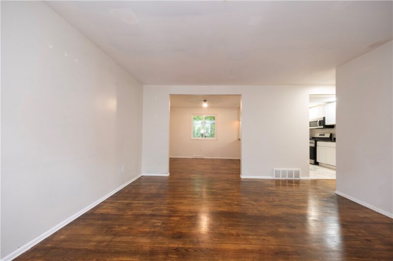 143 Edgewood Drive — photo 2