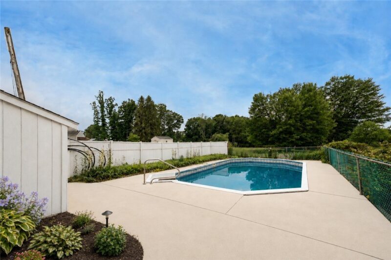 2 Werner Rd — photo 5