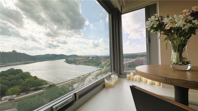 320 Fort Duquesne Blvd 19D — photo 8