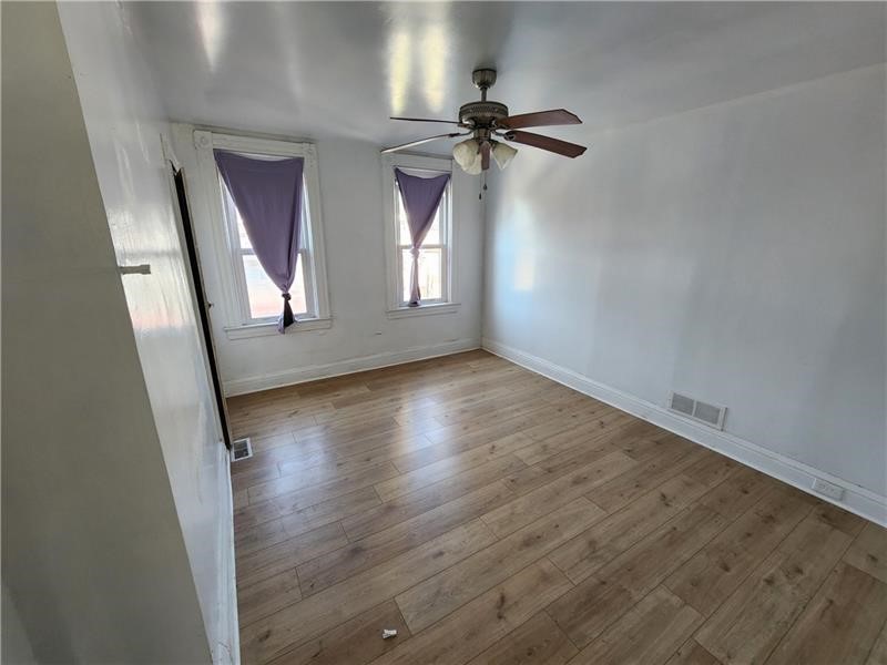 724 Hemlock Aly — photo 5