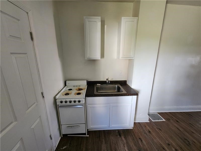 724 Hemlock Aly — photo 7